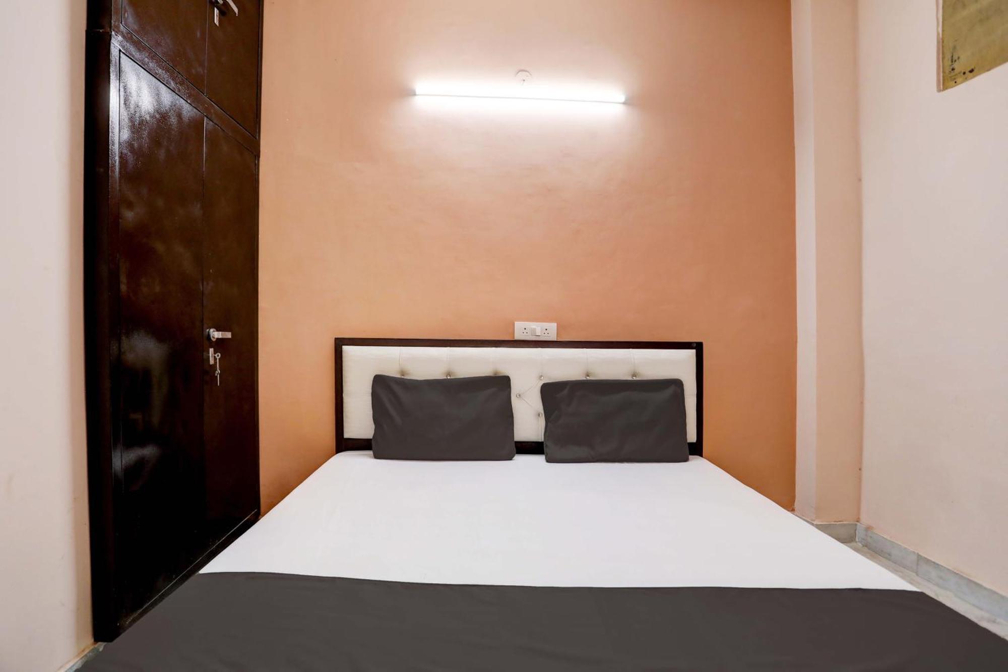 Hotel O Tilak Hotel 24 Sector 27 Near By Vinayak Hospital Gali No-6 Noida Exteriér fotografie