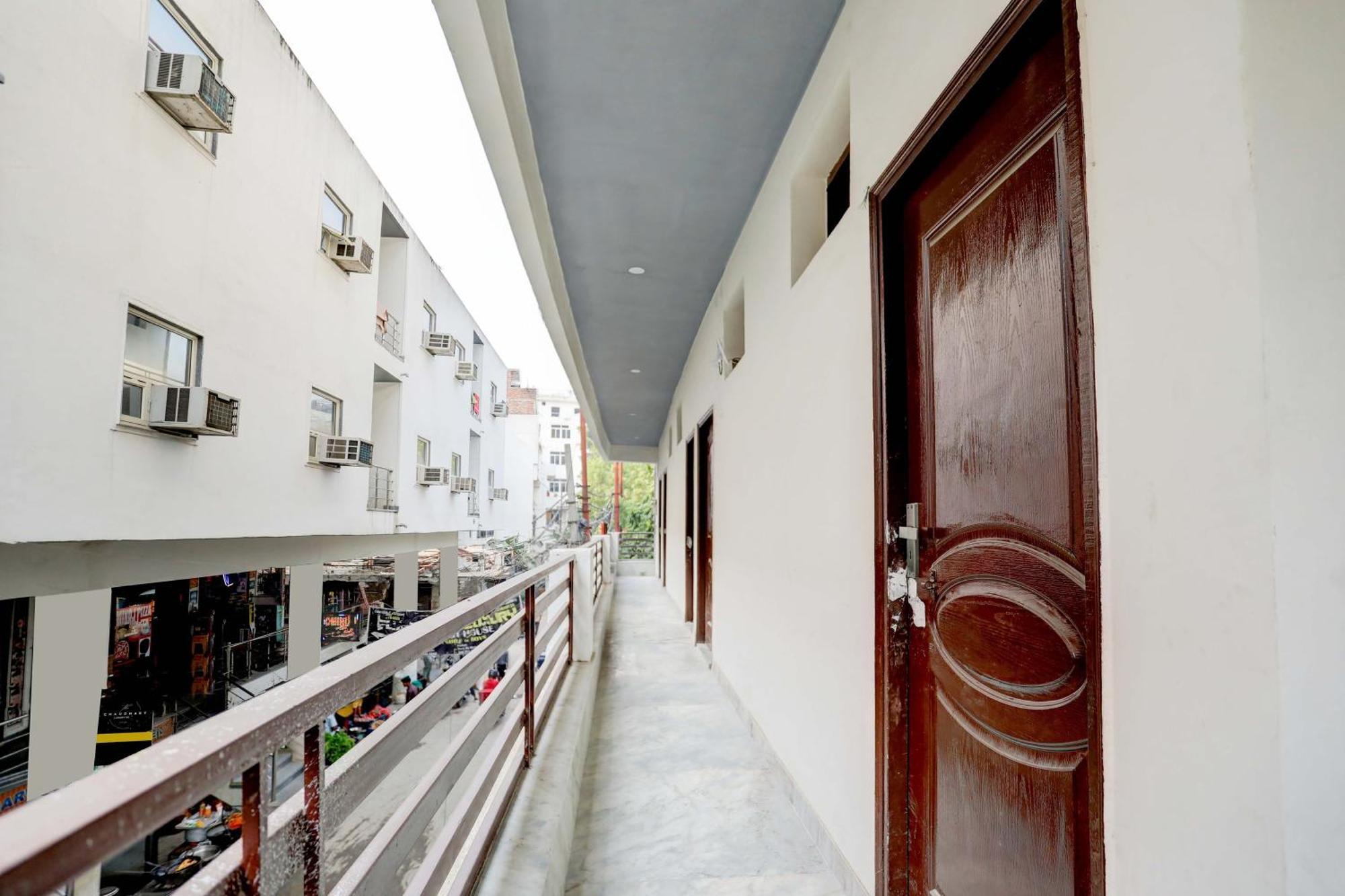 Hotel O Tilak Hotel 24 Sector 27 Near By Vinayak Hospital Gali No-6 Noida Exteriér fotografie