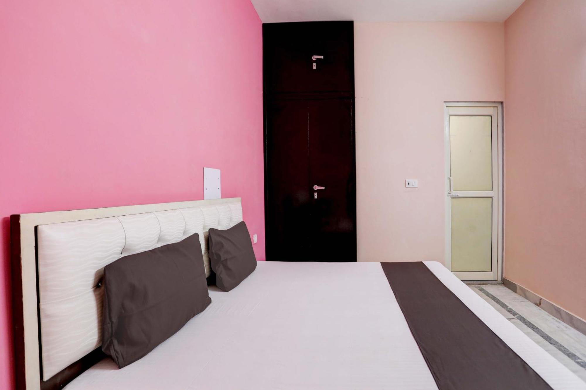 Hotel O Tilak Hotel 24 Sector 27 Near By Vinayak Hospital Gali No-6 Noida Exteriér fotografie